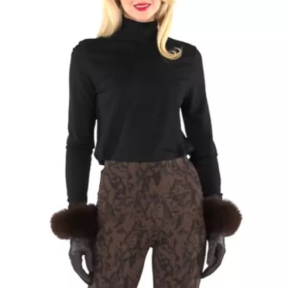 CAbi Tops - Cabi black turtleneck